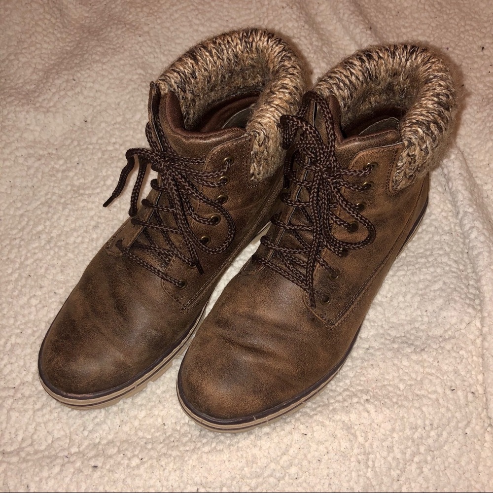 Cliffs by White Mountain Boots